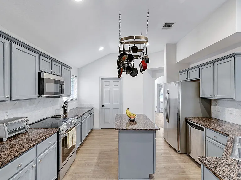 9815 Lockberry Ln — Photo 15
