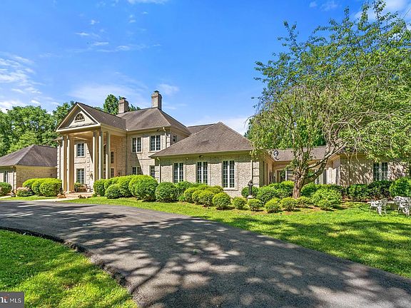 5th image of 5842 Green Springs Dr