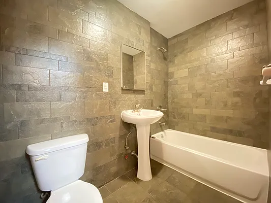 Rented by REAL New York | media 11