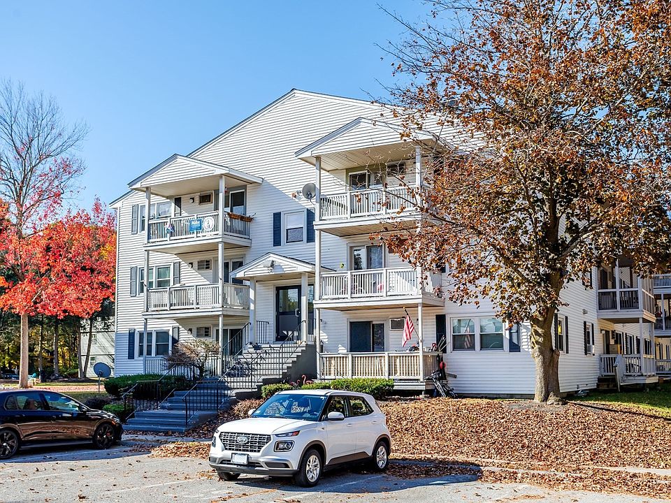 1st image of 10 Abbey Rd APT 103