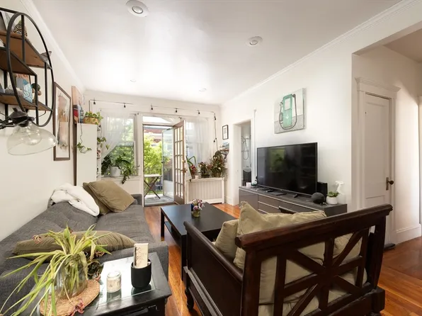 14 Melvin Ave APT 10, Brighton, MA 02135