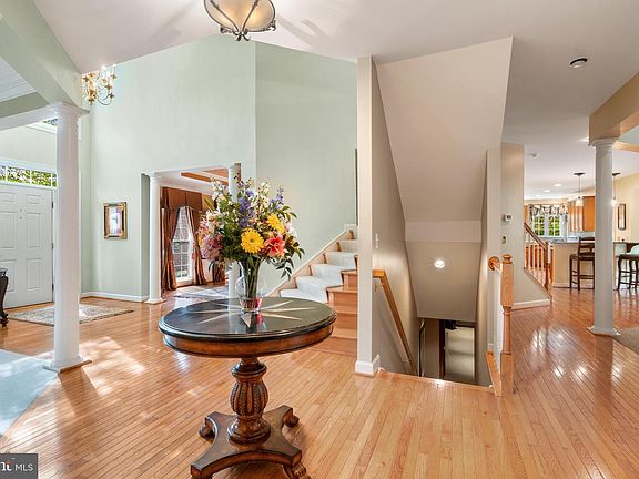 4th image of 6890 Emma Ct