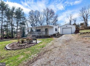 474 Mount Olivet Church Rd, Fawn Grove, PA 17321