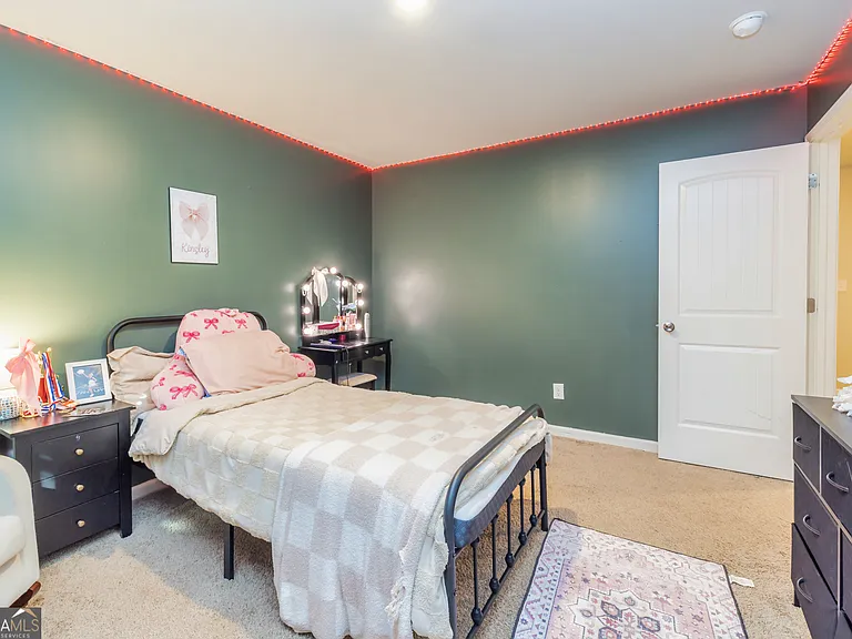 111 Tudor Way — Photo 24