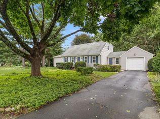 16 Maplewood Dr, Coventry, RI 02816