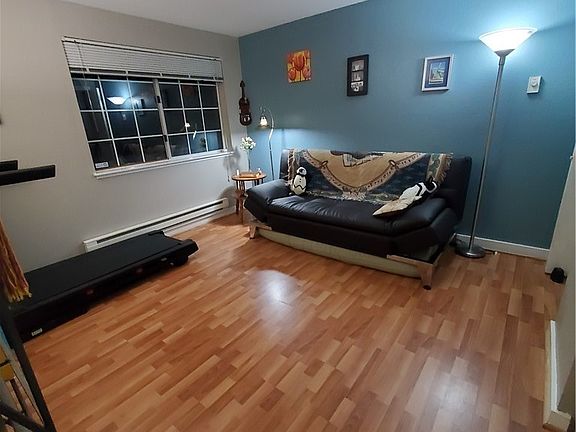 4th image of 16817 Larch Way #D107