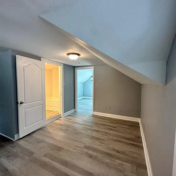 1511 N Summit Ave #2 — Photo 4