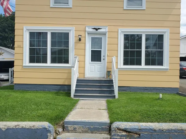 108 6th Avenue, Madawaska, ME 04756