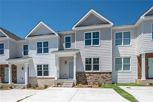 2826 Laurel Ridge Cir Photo 1