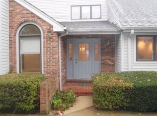 9308 Eagle View Dr, Lafayette Hill, PA 19444