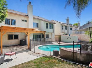 6263 Crebs Ave, Reseda, CA 91335