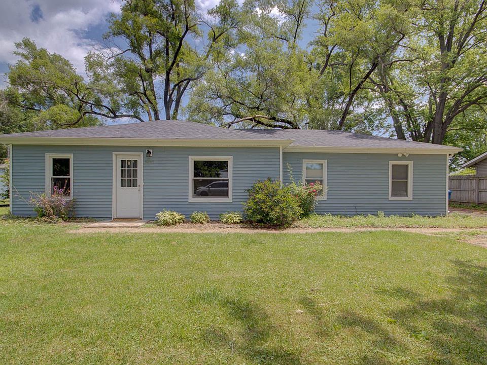 1st image of 4344 9th St