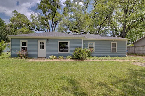 4344 9th St Photo 1