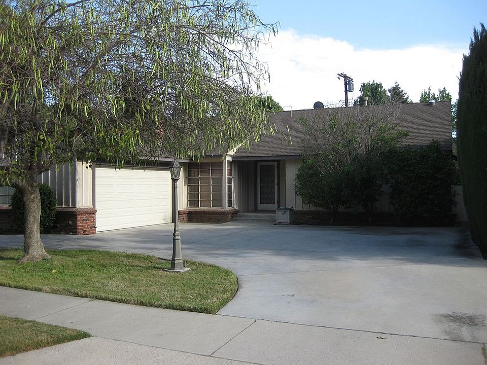 Horse Shoe Driveway