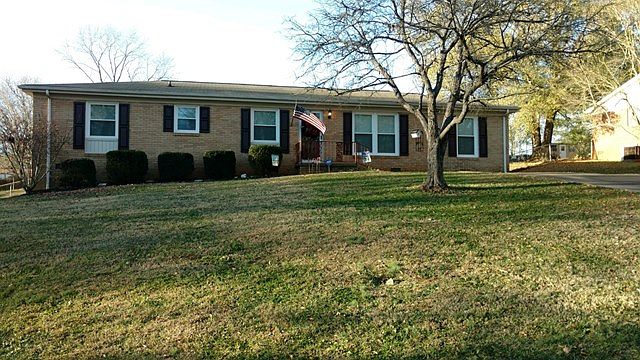 1st image of 2926 Poplar Cir