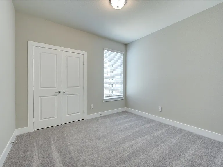 1709 Summerlyn — Photo 30