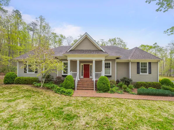 451 Walnut View Dr, Troy, VA 22974