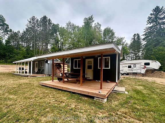 4th image of 219 Elgin Rd
