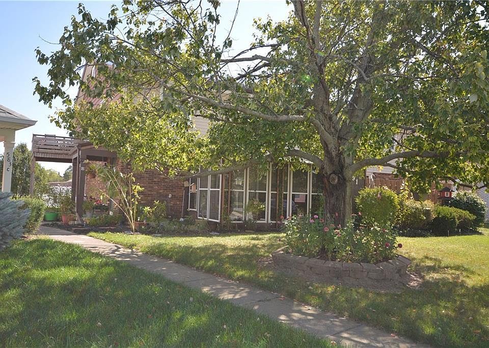 1st image of 591 Monticello #B
