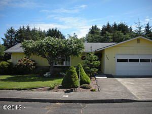 1st image of 3104 NE 31st Ct