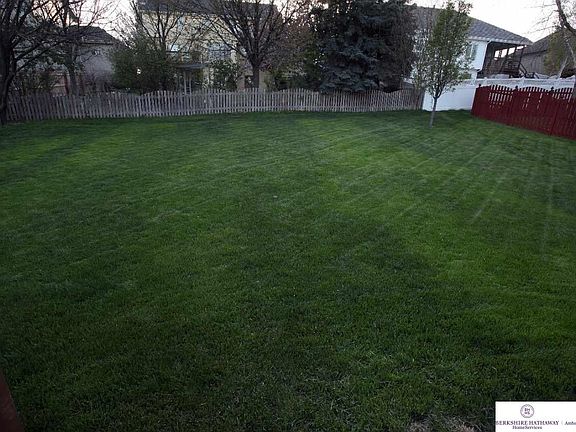4th image of 5810 S 172nd St