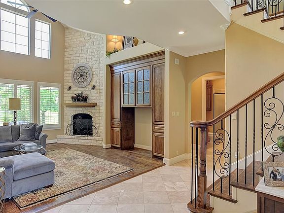 5th image of 2303 Auburn Ct