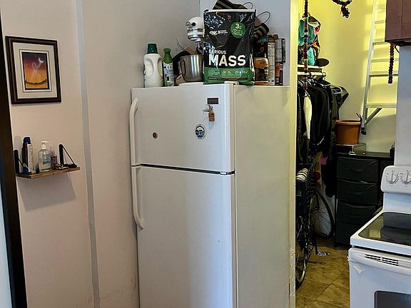4th image of 1611 Brown St #1F