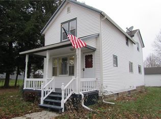 11 E 3rd St, Lakewood, NY