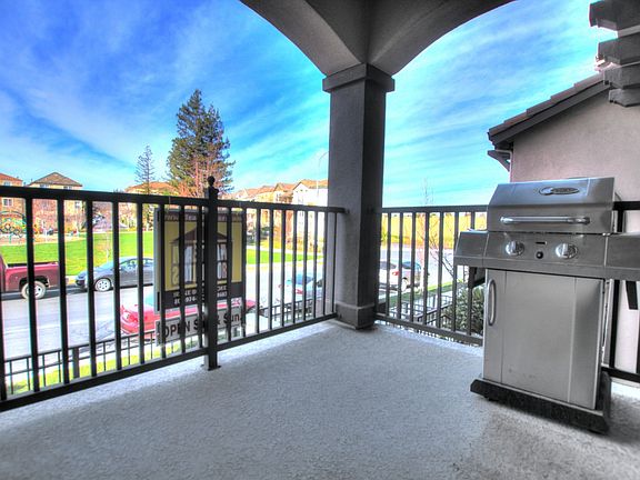 4th image of 4786 Portola Redwood Ln