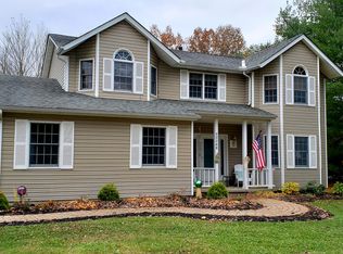 24571 Squire Rd, Columbia Station, OH 44028