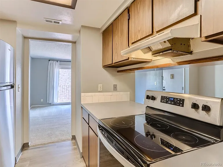 12132 Huron St #204 — Photo 8