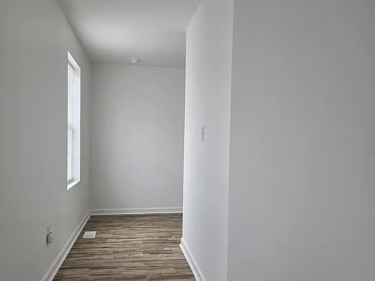 1471 Little Ave — Photo 10