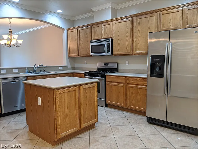 7437 Ravines Ave — Photo 17
