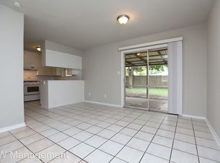 1314 N Noble Rd, Texas City, TX 77591
