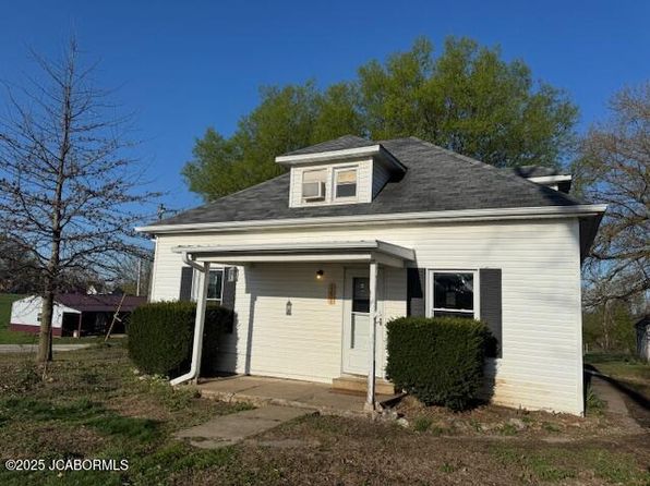 171 School St, Latham, MO 65050