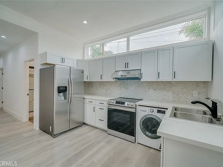 1476 Kenneth Dr — Photo 32