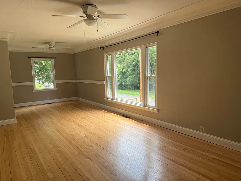 144 Belmont Rd — Photo 5