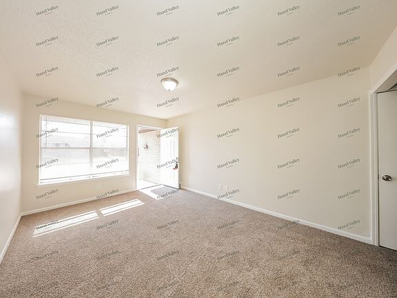 3rd image of 333 W Michael Dr
