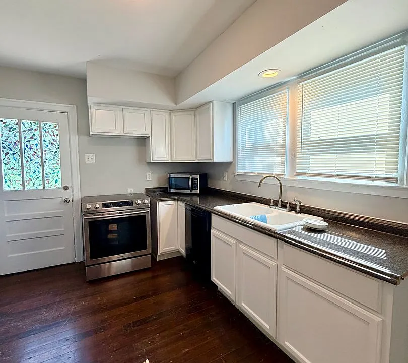 141 Brown Ave