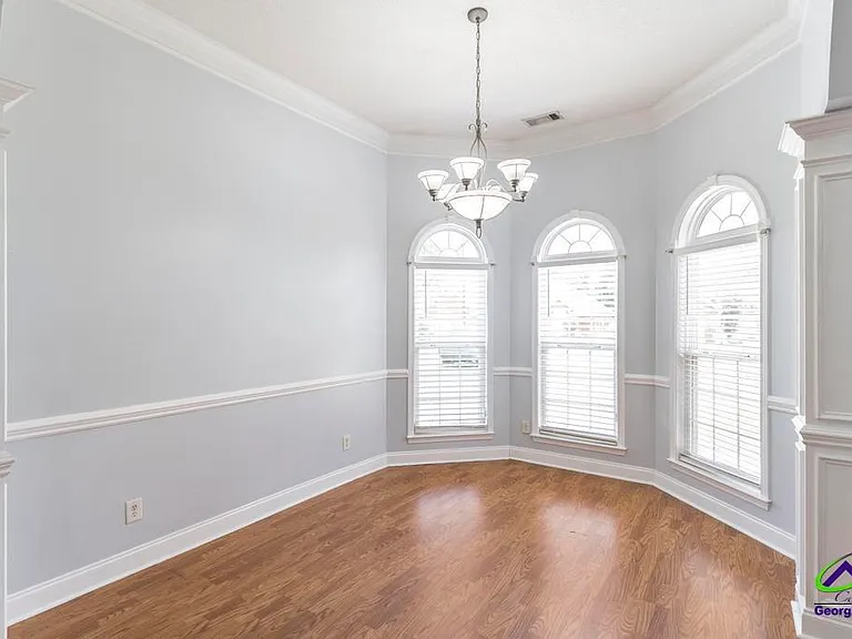 217 Sedgebrooke Dr — Photo 8