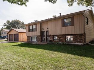 1734 30th St NW, Rochester, MN 55901
