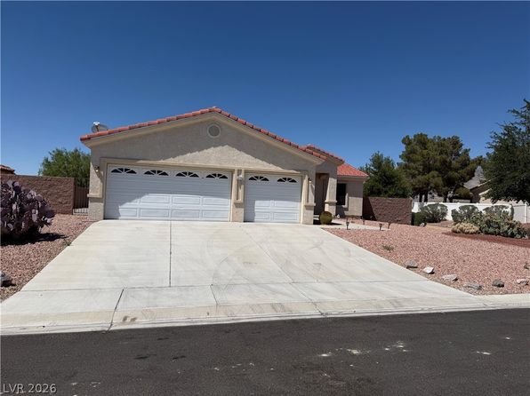 5776 E Badlands Ln
