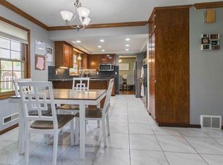 4671 Weston Hills Dr, Eagan, MN 55123