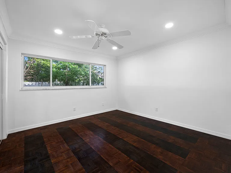 1764 Linwood Cir — Photo 39