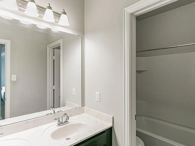 2129 Cranberry Ct — Photo 18