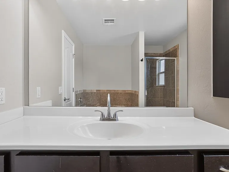 13113 Camden Dr — Photo 12