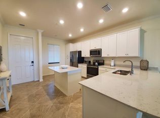 17520 Gawthrop Dr #403, Bradenton, FL 34211