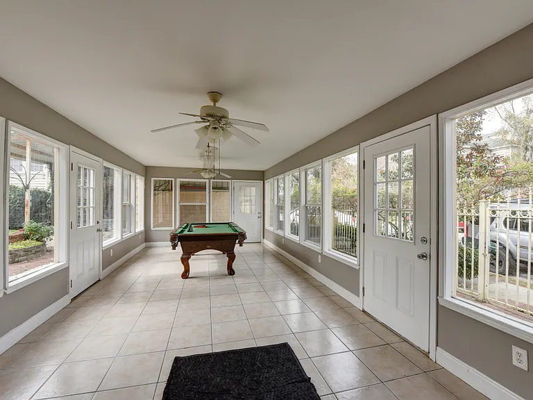 Sun room/game room