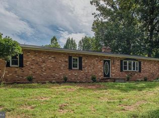 9483 Paradise Rd, Warrenton, VA 20186