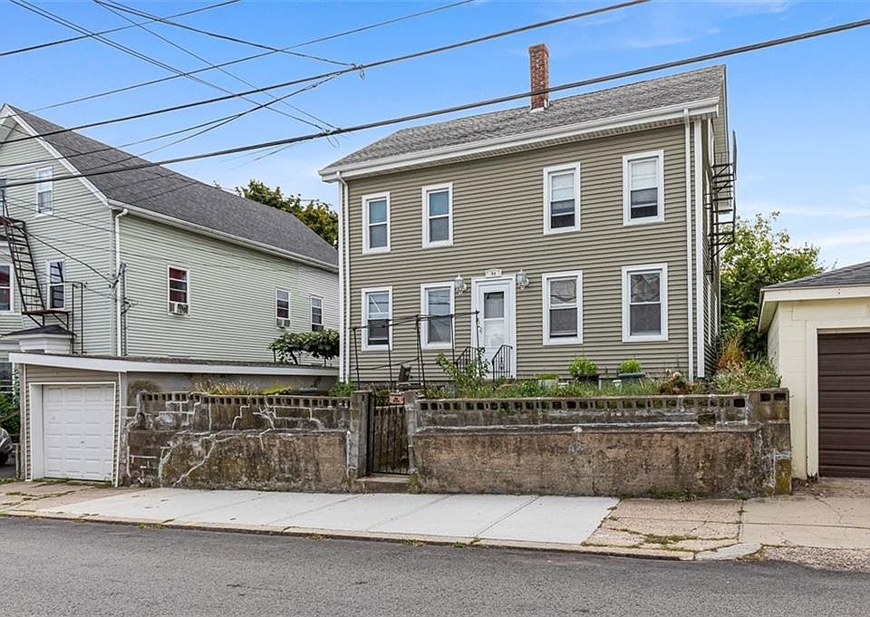 1st image of 94 Perry St